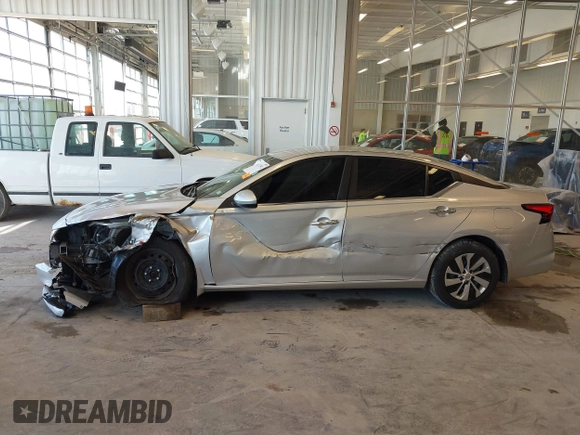 2019 Nissan Altima S z VIN 1N4BL4BV4KC170921, wystawiony jako IAAI lot #41232592 z przebiegiem 83 366 mil mil oraz . Historia ofert i sprzedaży dostępna na DreamBid. Obrazek 14.