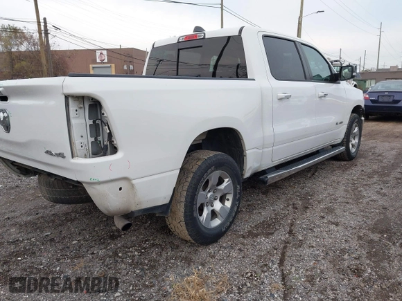 2020 Ram 1500 Big Horn z VIN 1C6RRFFG5LN284440, wystawiony jako IAAI lot #40975635 z przebiegiem 105 400 mil mil oraz . Historia ofert i sprzedaży dostępna na DreamBid. Obrazek 4.