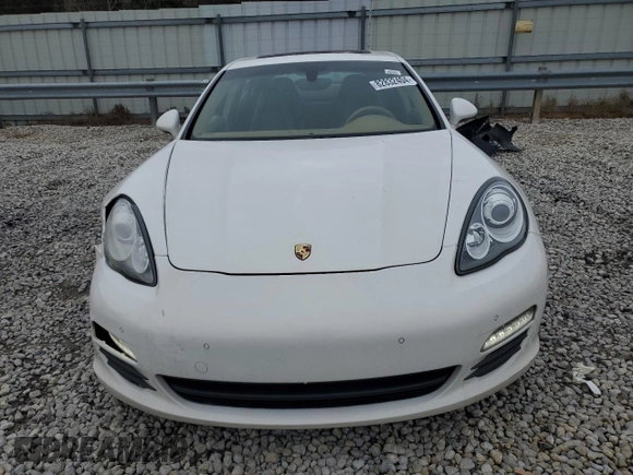 2012 Porsche Panamera z VIN WP0AA2A78CL011534, wystawiony jako Copart lot #82832404 z przebiegiem 136 808 mil mil oraz Szkoda całkowita • Salvage title. Historia ofert i sprzedaży dostępna na DreamBid. Obrazek 5.