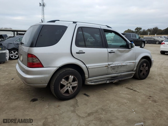 2005 Mercedes-Benz M-Class 3.7L with VIN 4JGAB57E75A564495, listed as a Copart auction lot 43456375 with 156,129 mi miles and Salvage Title. Bid and sale history available at carsss.com. Image 3.