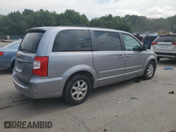 2013 Chrysler Town & Country Touring with VIN 2C4RC1BG9DR547648, listed as a Copart auction lot 65231974 with 137,521 mi miles and Salvage Title. Bid and sale history available at carsss.com. Image 3.