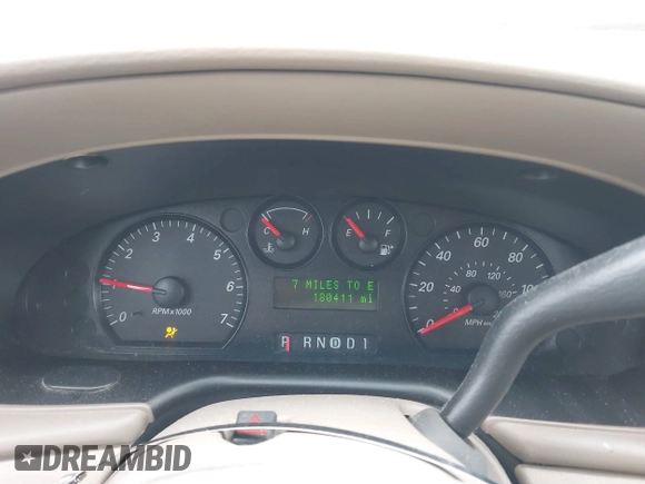 2006 Ford Taurus SE z VIN 1FAFP53U26A197294, wystawiony jako IAAI lot #41506334 z przebiegiem 180 411 mil mil oraz . Historia ofert i sprzedaży dostępna na DreamBid. Obrazek 7.
