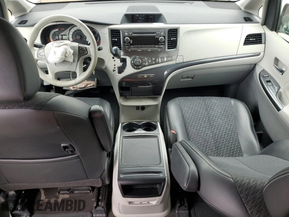 2013 Toyota Sienna SE with VIN 5TDXK3DC6DS386716, listed as a Copart auction lot 63122435 with 77,371 mi miles and Salvage title. Bid and sale history available at DreamBid. Image 8.