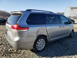 2014 Toyota Sienna LE with VIN 5TDJK3DC3ES073498, listed as a Copart auction lot 88006615 with 360,781 mi miles and Salvage Title. Bid and sale history available at DreamBid. Image 3.