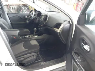 2014 Jeep Cherokee Latitude с VIN 1C4PJLCB5EW101744, выставлен на аукционе IAAI как лот 42617033 с пробегом 102 031 миль миль и . История ставок и продаж доступна на DreamBid. Изображение 5.