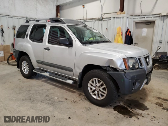 2014 Nissan Xterra X with VIN 5N1AN0NW8EN811098, listed as a Copart auction lot 54753235 with 124,741 mi miles and Clean Title. Bid and sale history available at DreamBid. Image 4.