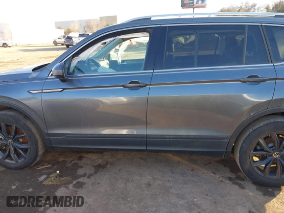 2022 Volkswagen Tiguan SE with VIN 3VV3B7AX6NM037247, listed as a IAAI auction lot 41644680 with 47,048 mi miles and . Bid and sale history available at DreamBid. Image 15.