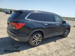 2018 Honda Pilot Touring with VIN 5FNYF6H93JB042446, listed as a Copart auction lot 52249195 with 111,044 mi miles and Salvage title. Bid and sale history available at DreamBid. Image 3.