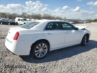 2018 Chrysler 300 Limited z VIN 2C3CCAEG7JH159373, wystawiony jako Copart lot #50395285 z przebiegiem 113 309 mil mil oraz Szkoda całkowita • Salvage title. Historia ofert i sprzedaży dostępna na DreamBid. Obrazek 3.