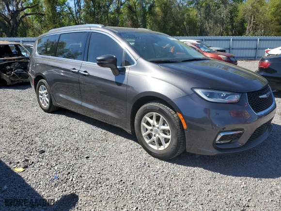 2021 Chrysler Pacifica Touring L with VIN 2C4RC1BG6MR580431, listed as a Copart auction lot 48560825 with NaN miles and Salvage Title. Bid and sale history available at carsss.com. Image 4.