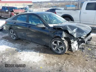 2023 Hyundai Elantra Limited z VIN KMHLP4AGXPU384671, wystawiony jako IAAI lot #41410406 z przebiegiem 51 996 mil mil oraz . Historia ofert i sprzedaży dostępna na DreamBid. Obrazek 1.