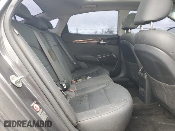 2017 Kia Cadenza Premium with VIN KNALC4J18H5089976, listed as a Copart auction lot 85699714 with 43,222 mi miles and Clean Title. Bid and sale history available at carsss.com. Image 10.