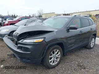 2016 Jeep Cherokee Latitude with VIN 1C4PJMCB2GW228234, listed as a IAAI auction lot 41995470 with 146,517 mi miles and . Bid and sale history available at carsss.com. Image 2.