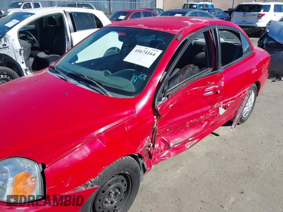 2004 Kia Rio with VIN KNADC125746285903, listed as a IAAI auction lot 41674164 with 202,845 mi miles. Bid and sale history available at carsss.com. Image 6.
