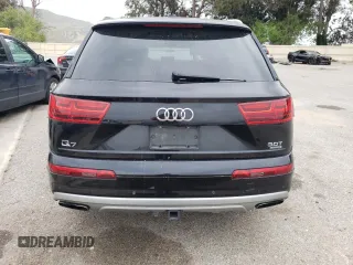 2017 Audi Q7 Premium Plus with VIN WA1LAAF7XHD018234, listed as a Copart auction lot 52862915 with 128,713 mi miles and Clean Title. Bid and sale history available at DreamBid. Image 6.