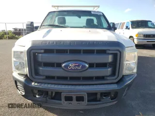 2015 Ford F-250 XL with VIN 1FDBF2A6XFEC57194, listed as a Copart auction lot 48069255 with 274,265 mi miles and Clean title. Bid and sale history available at DreamBid. Image 5.