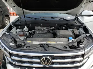 2022 Volkswagen Atlas SEL with VIN 1V2BP2CA0NC530770, listed as a Copart auction lot 55657454 with 31,121 mi miles and Salvage title. Bid and sale history available at DreamBid. Image 12.