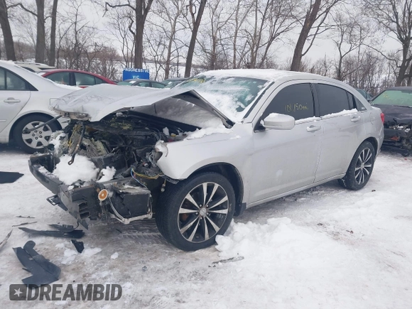2012 Chrysler 200 S with VIN 1C3CCBHG7CN126725, listed as a IAAI auction lot 41313076 with 101,150 mi miles. Bid and sale history available at carsss.com. Image 2.