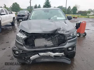 2023 Ford Ranger XL z VIN 1FTER4FH7PLE04499, wystawiony jako IAAI lot #42422898 z przebiegiem 21 618 mil mil oraz . Historia ofert i sprzedaży dostępna na DreamBid. Obrazek 12.