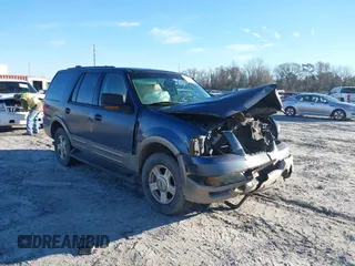 2003 Ford Expedition Eddie Bauer with VIN 1FMRU17W73LA15301, listed as a IAAI auction lot 38761176 with 1 mi miles. Bid and sale history available at carsss.com. Image 1.