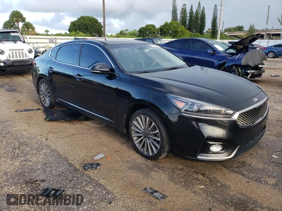 2017 Kia Cadenza Premium with VIN KNALC4J1XH5039385, listed as a Copart auction lot 69033414 with 135,541 mi miles and Clean Title. Bid and sale history available at carsss.com. Image 4.