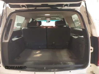 2010 Chevrolet Suburban LTZ with VIN 1GNUKKE32AR271253, listed as a IAAI auction lot 41161374 with 164,184 mi miles. Bid and sale history available at carsss.com. Image 17.