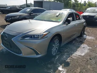 2021 Lexus ES 300h with VIN 58ADA1C19MU007427, listed as a IAAI auction lot 42683609 with Not provided miles and . Bid and sale history available at DreamBid. Image 2.