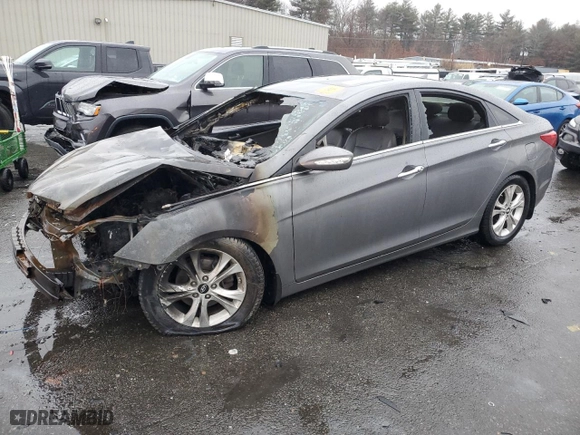 2011 Hyundai Sonata SE with VIN 5NPEC4AC7BH164557, listed as a Copart auction lot 47176555 with 0 mi miles and Salvage Title. Bid and sale history available at carsss.com. Image 1.