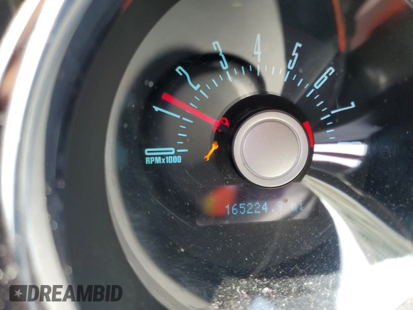 2011 Ford Mustang V6 z VIN 1ZVBP8AM1B5115763, wystawiony jako Copart lot #60363705 z przebiegiem 165 224 mil mil oraz Szkoda całkowita • Salvage title. Historia ofert i sprzedaży dostępna na DreamBid. Obrazek 9.