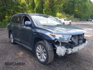 2011 Toyota Highlander Limited with VIN JTEDC3EH2B2001582, listed as a IAAI auction lot 42556982 with 275,739 mi miles and . Bid and sale history available at DreamBid. Image 1.