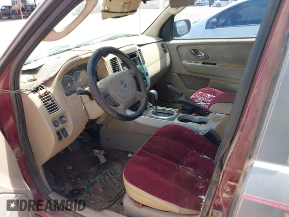 2006 Mercury Mariner Convenience with VIN 4M2YU56ZX6DJ04338, listed as a IAAI auction lot 42564945 with 99,570 mi miles and . Bid and sale history available at DreamBid. Image 5.