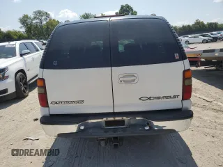 2001 Chevrolet Suburban LS with VIN 1GNFK16T71J208214, listed as a Copart auction lot 68925744 with 218,290 mi miles and Clean Title. Bid and sale history available at carsss.com. Image 6.
