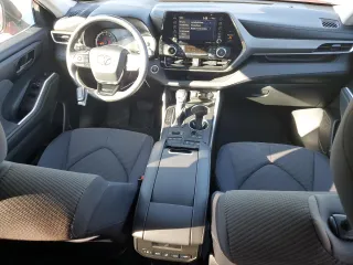 2021 Toyota Highlander L with VIN 5TDBZRBH9MS529973, listed as a Copart auction lot 88683845 with 40,365 mi miles and Salvage Title. Bid and sale history available at carsss.com. Image 8.