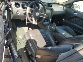 2013 Ford Mustang V6 with VIN 1ZVBP8AM9D5267518, listed as a Copart auction lot 59045045 with 109,835 mi miles and Salvage title. Bid and sale history available at DreamBid. Image 8.