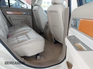 2007 Lincoln MKX with VIN 2LMDU88C77BJ33821, listed as a IAAI auction lot 42682904 with 150,877 mi miles and . Bid and sale history available at DreamBid. Image 8.