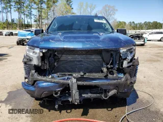 2023 Chevrolet Silverado 1500 RST with VIN 2GCUDEED3P1137124, listed as a Copart auction lot 50585395 with 28,332 mi miles and Salvage Title. Bid and sale history available at DreamBid. Image 5.
