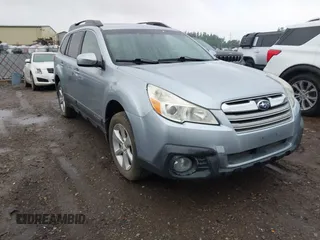 2013 Subaru Outback Premium z VIN 4S4BRCGC4D3281879, wystawiony jako IAAI lot #42437846 z przebiegiem 154 732 mil mil oraz . Historia ofert i sprzedaży dostępna na DreamBid. Obrazek 1.