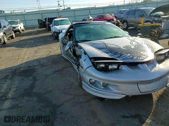 2000 Pontiac Firebird Firebird z VIN 2G2FS22K3Y2159513, wystawiony jako Copart lot #85164814 z przebiegiem 187 188 mil mil oraz Szkoda całkowita • Salvage title. Historia ofert i sprzedaży dostępna na DreamBid. Obrazek 11.