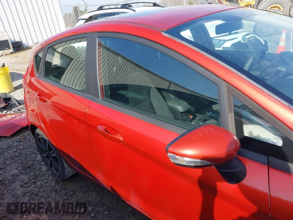 2019 Ford Fiesta SE with VIN 3FADP4EJ0KM161332, listed as a IAAI auction lot 41558716 with 101,356 mi miles. Bid and sale history available at carsss.com. Image 14.