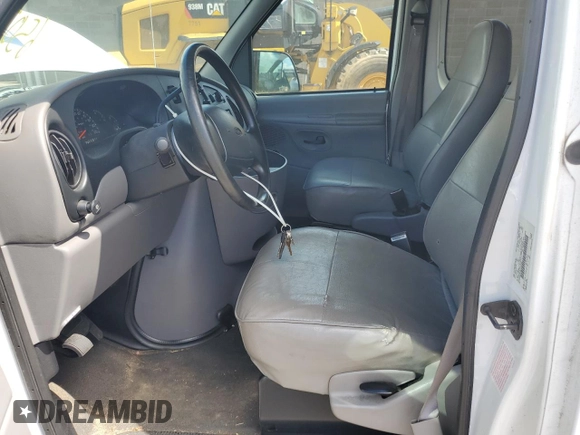1999 Ford Econoline Passenger XL with VIN 1FBSS31L3XHA02788, listed as a Copart auction lot 65034624 with 109,401 mi miles and Non Repairable. Bid and sale history available at DreamBid. Image 7.