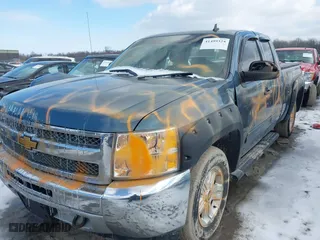2012 Chevrolet Silverado 1500 LT with VIN 1GCRCSE01CZ261107, listed as a IAAI auction lot 41499324 with 172,799 mi miles. Bid and sale history available at carsss.com. Image 17.