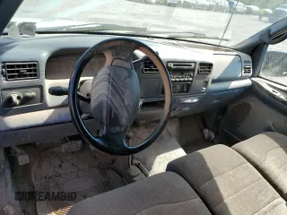 1999 Ford F-350 XL z VIN 1FTSX31F4XEB02357, wystawiony jako Copart lot #69101464 z przebiegiem Nie podano mil oraz Szkoda całkowita • Salvage title. Historia ofert i sprzedaży dostępna na DreamBid. Obrazek 8.
