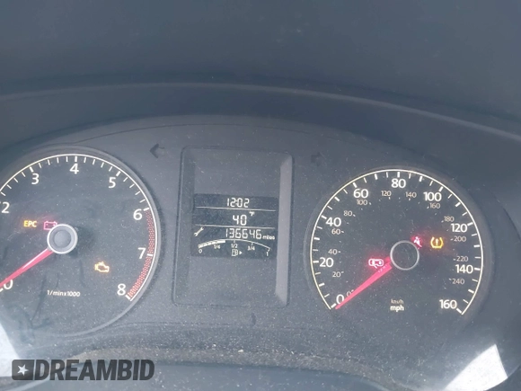 2011 Volkswagen Jetta SE with VIN 3VWDX7AJ6BM395036, listed as a IAAI auction lot 41221262 with 136,646 mi miles and . Bid and sale history available at DreamBid. Image 7.