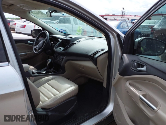 2018 Ford Escape SEL with VIN 1FMCU9HD6JUB24230, listed as a IAAI auction lot 42112408 with 104,447 mi miles. Bid and sale history available at carsss.com. Image 5.