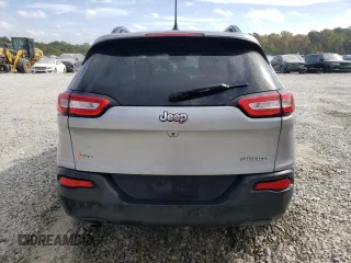 2017 Jeep Cherokee Altitude z VIN 1C4PJLAB2HW603439, wystawiony jako Copart lot #78738534 z przebiegiem 145 207 mil mil oraz Szkoda całkowita • Salvage title. Historia ofert i sprzedaży dostępna na DreamBid. Obrazek 6.