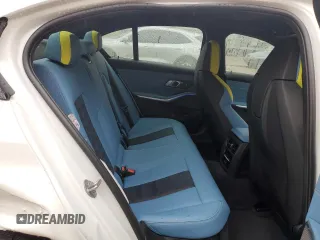 2021 BMW M3 Competition z VIN WBS33AY09MFL34036, wystawiony jako Copart lot #39110933 z przebiegiem 6299 mil mil oraz . Historia ofert i sprzedaży dostępna na DreamBid. Obrazek 10.