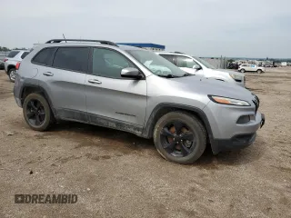 2015 Jeep Cherokee Latitude z VIN 1C4PJMCB9FW727658, wystawiony jako Copart lot #59436625 z przebiegiem 152 595 mil mil oraz Czysty tytuł • Clean title. Historia ofert i sprzedaży dostępna na DreamBid. Obrazek 4.