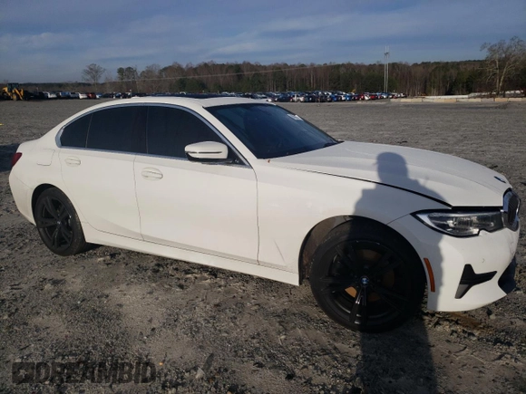2020 BMW 3 Series 330i with VIN 3MW5R1J01L8B18534, listed as a Copart auction lot 86664364 with 44,007 mi miles and Salvage Title. Bid and sale history available at carsss.com. Image 4.