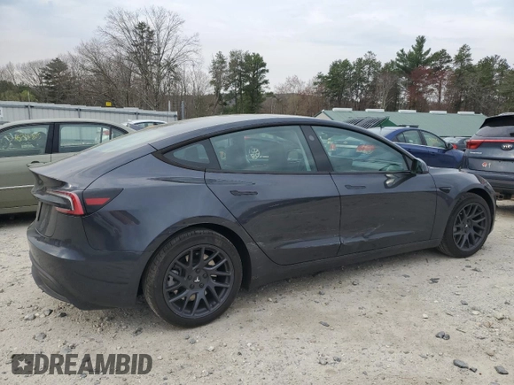 2024 Tesla Model 3 z VIN 5YJ3E1EA2RF772519, wystawiony jako Copart lot #54485255 z przebiegiem 11 110 mil mil oraz Szkody całkowita. Historia ofert i sprzedaży dostępna na DreamBid. Obrazek 3.