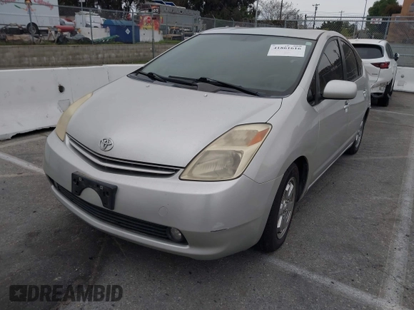 2004 Toyota Prius with VIN JTDKB20U840093681, listed as a IAAI auction lot 41861616 with 124,136 mi miles. Bid and sale history available at carsss.com. Image 2.